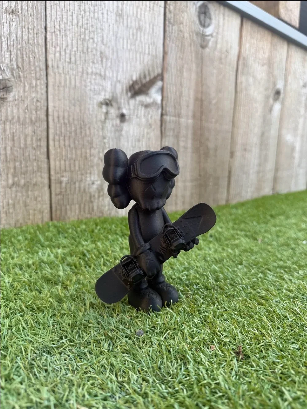 Black VR Snowboarder Figure Accessory